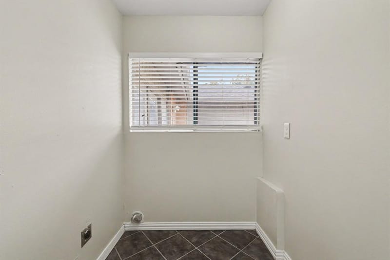 3704 Standridge Drive, Carrollton TX 75007 - Photo 18