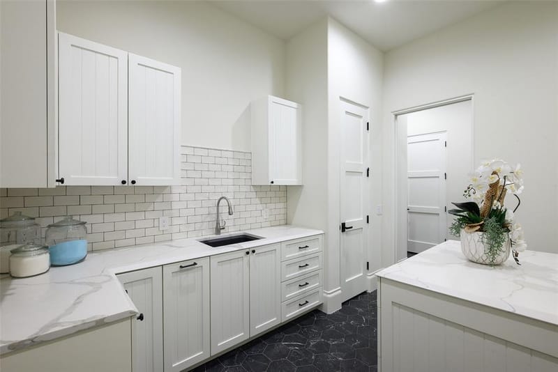 6115 Northwood Road, Dallas TX 75225 - Photo 31