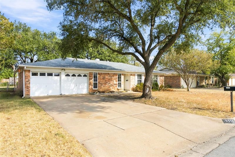 1117 Cozby Street E, Benbrook TX 76126 - Photo 19