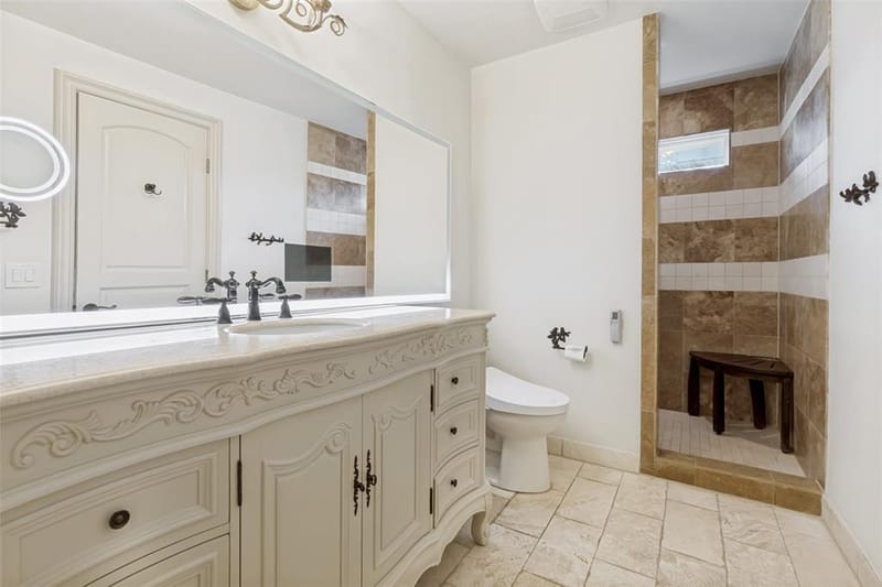 4327 Irving Avenue, Dallas TX 75219 - Photo 32