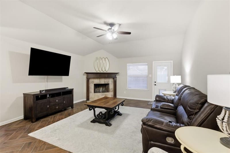 3956 Hollow Lake Road, Fort Worth TX 76262 - Photo 9