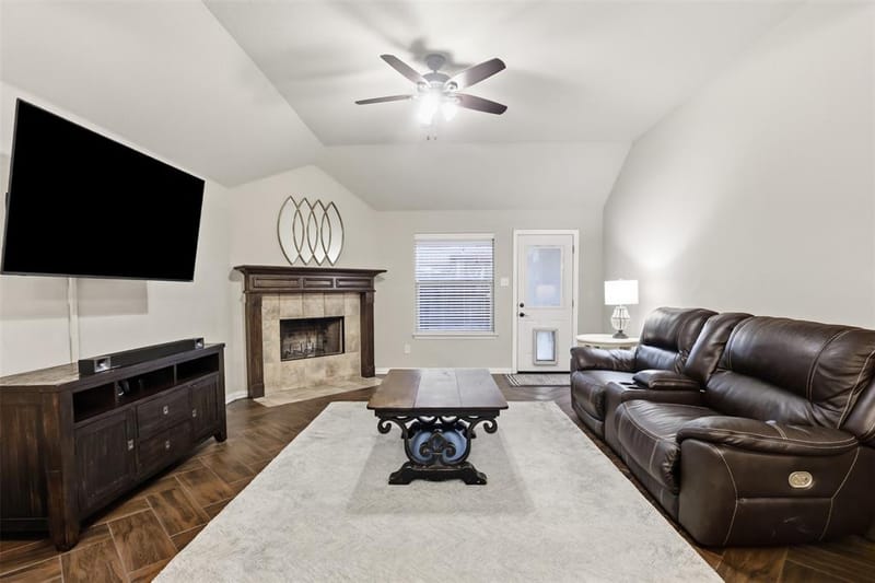 3956 Hollow Lake Road, Fort Worth TX 76262 - Photo 10
