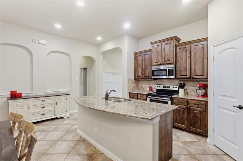 3956 Hollow Lake Road, Fort Worth TX 76262 - Photo 8