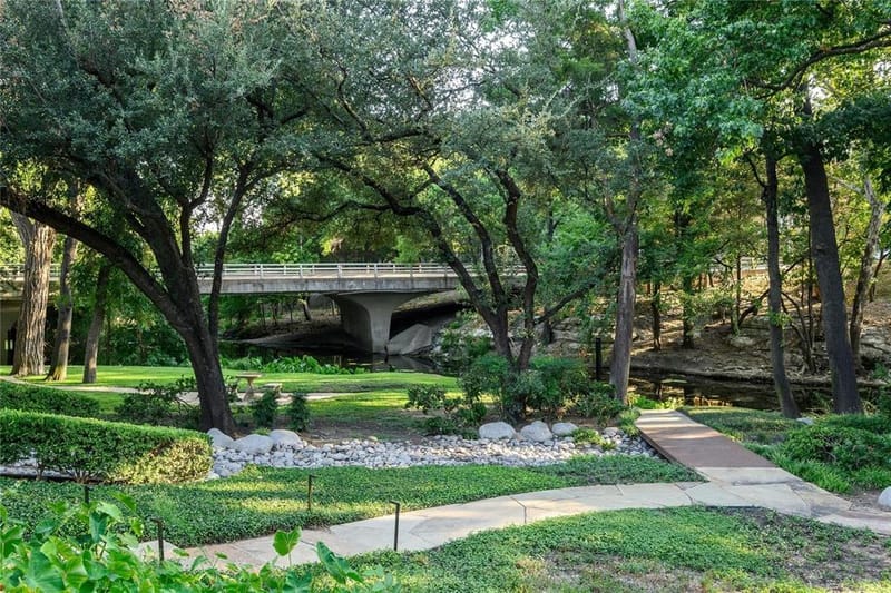 4650 Christopher Place, Dallas TX 75204 - Photo 32