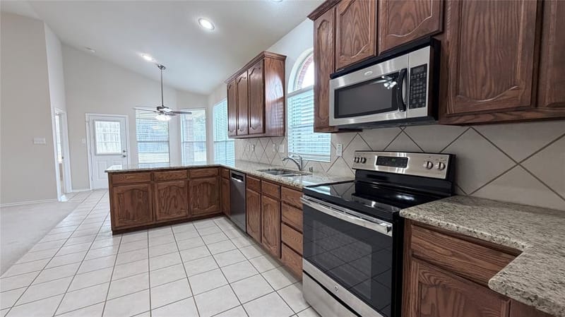 1 Sable Creek Boulevard, Sanger TX 76266 - Photo 17