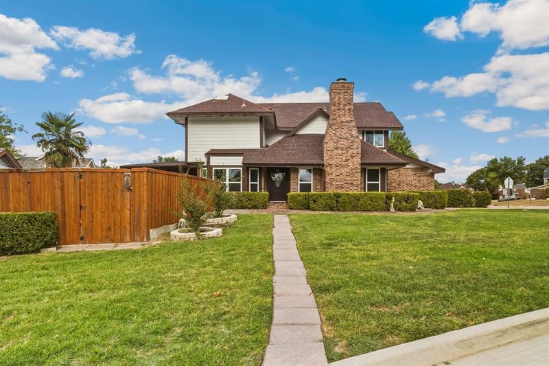 4357 Ashley Lane, Grand Prairie TX 75052 - Photo 3