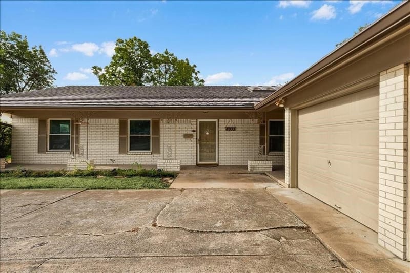 8933 Kincaid Drive, Benbrook TX 76116 - Photo 30