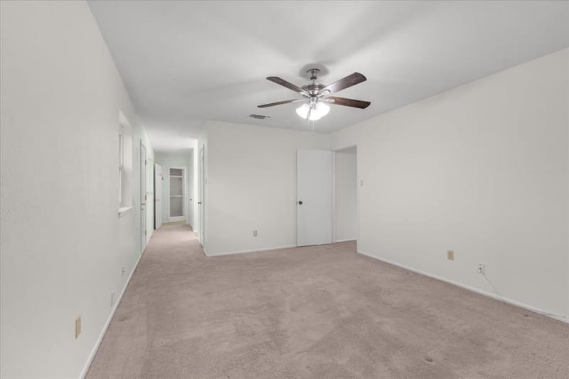 8933 Kincaid Drive, Benbrook TX 76116 - Photo 14