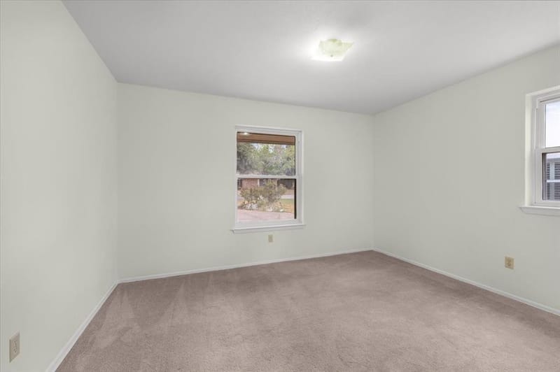 8933 Kincaid Drive, Benbrook TX 76116 - Photo 15