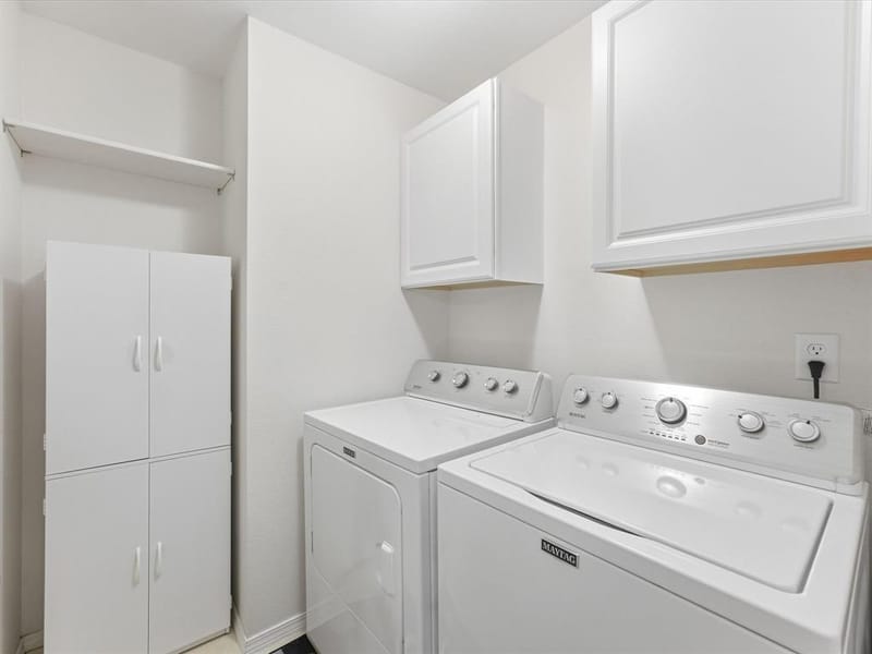 1705 Sandy Point Court, Arlington TX 76018 - Photo 32