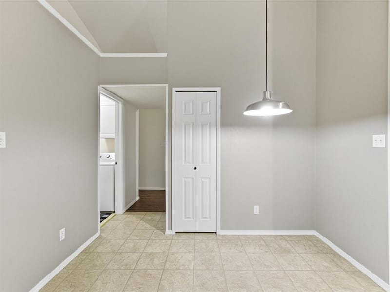 1705 Sandy Point Court, Arlington TX 76018 - Photo 33