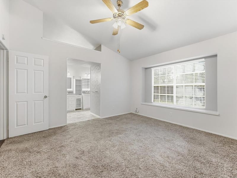 1705 Sandy Point Court, Arlington TX 76018 - Photo 29