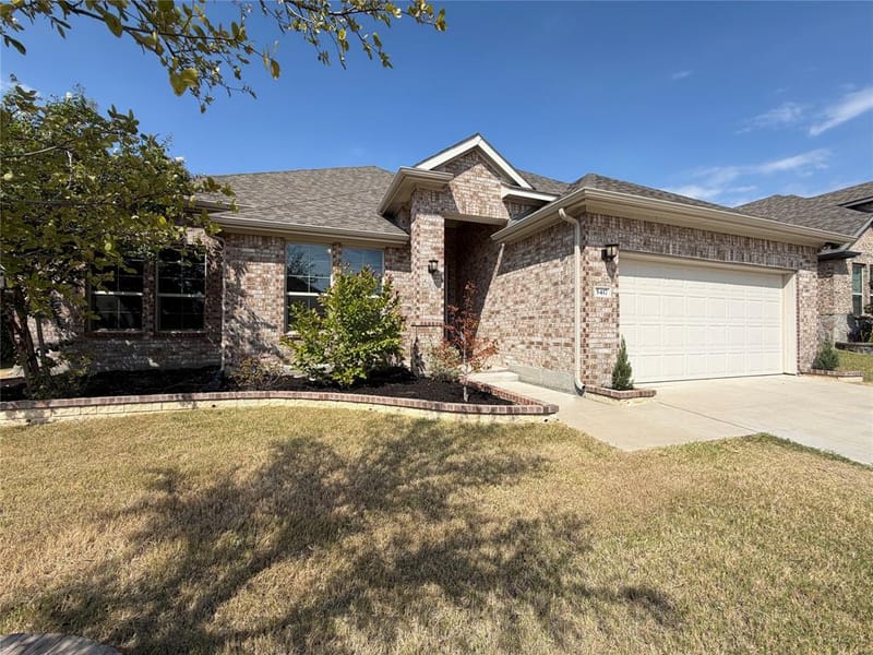 5417 Highview Court, Haltom City TX 76137 - Photo 2