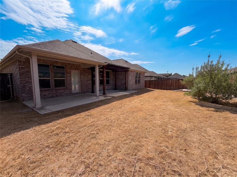 5417 Highview Court, Haltom City TX 76137 - Photo 29