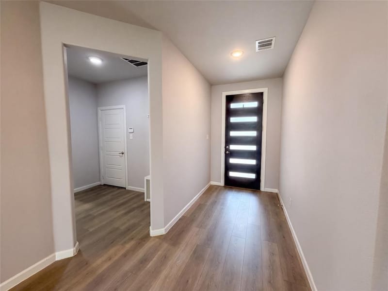 5417 Highview Court, Haltom City TX 76137 - Photo 4