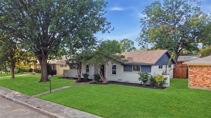 5221 Elkridge Drive, Dallas TX 75227 - Photo 2