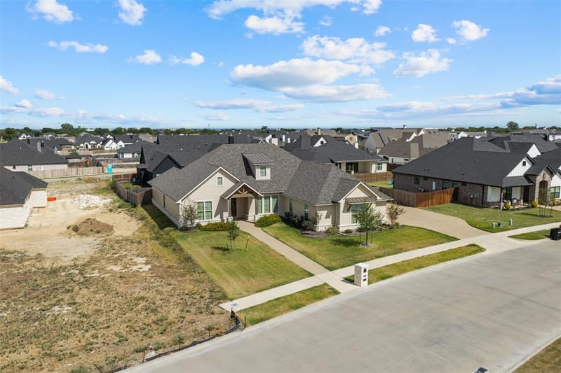11003 Denali Drive, Woodway TX 76712 - Photo 36