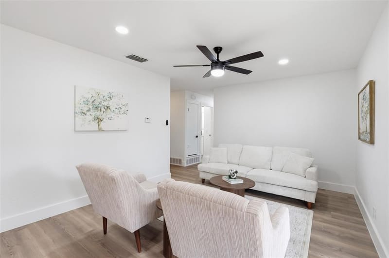 3205 Fargo Court, Fort Worth TX 76133 - Photo 3