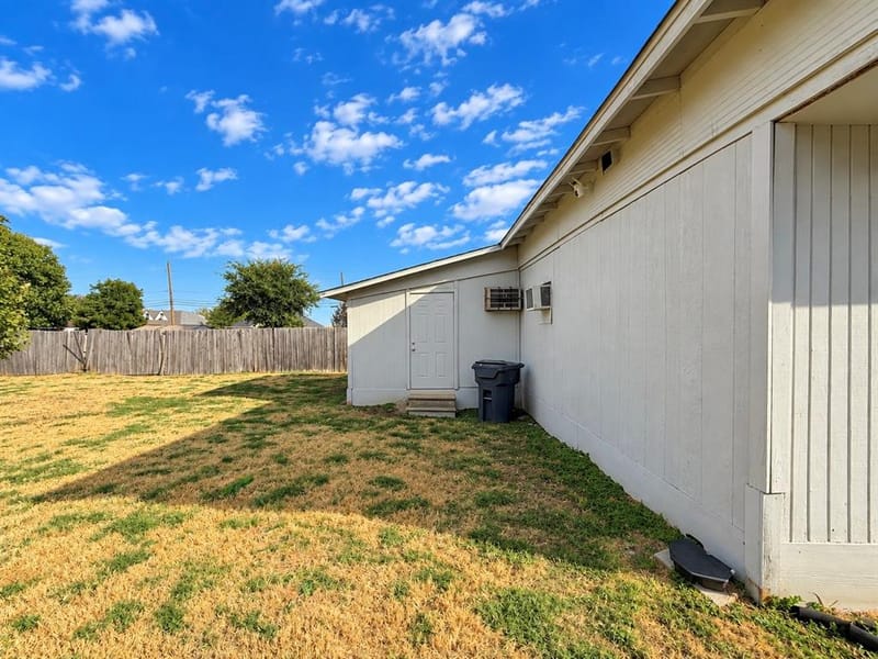 4131 Soloman Drive, Dallas TX 75212 - Photo 30