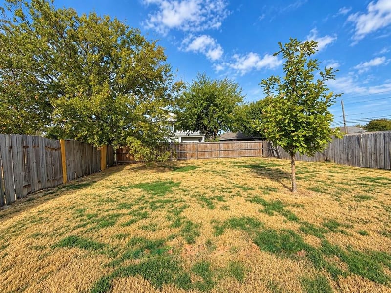 4131 Soloman Drive, Dallas TX 75212 - Photo 33