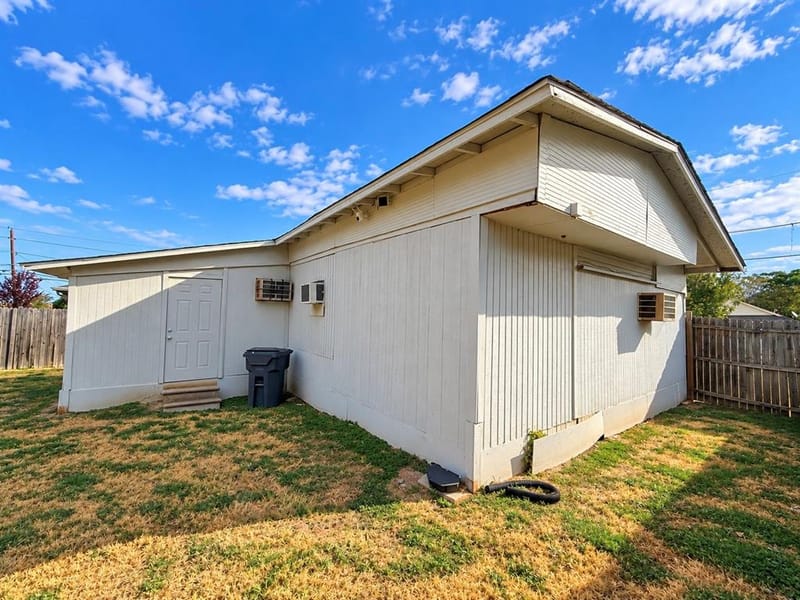 4131 Soloman Drive, Dallas TX 75212 - Photo 31