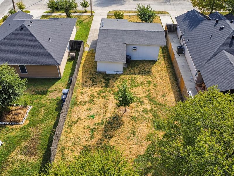 4131 Soloman Drive, Dallas TX 75212 - Photo 8