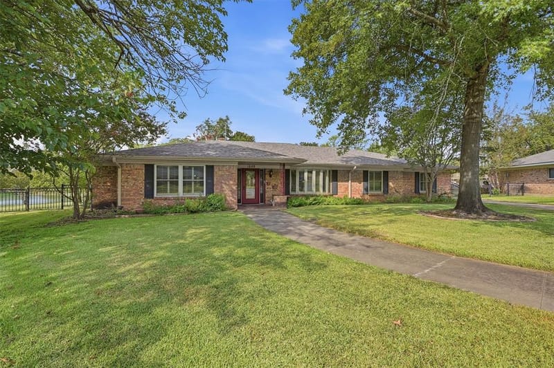 1609 Lakewood Drive, Sherman TX 75092 - Photo 6