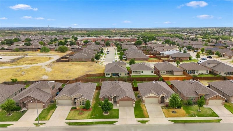 453 Pollyann Trail, Fort Worth TX 76052 - Photo 27