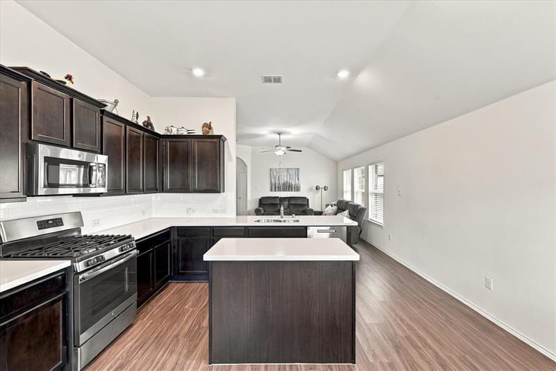453 Pollyann Trail, Fort Worth TX 76052 - Photo 12