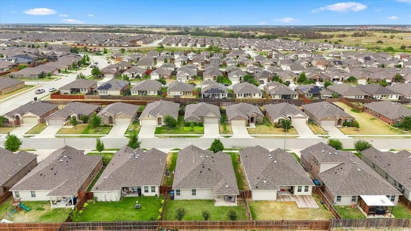 453 Pollyann Trail, Fort Worth TX 76052 - Photo 29