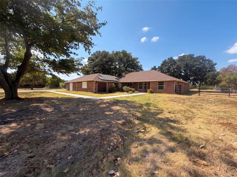 2283 N Holland Road, Mansfield TX 76063