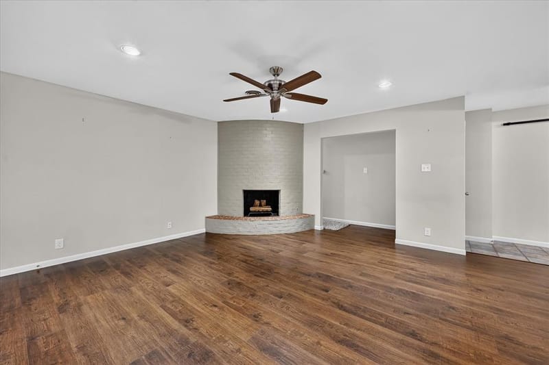 844 Woodcrest Drive, Hurst TX 76053 - Photo 13