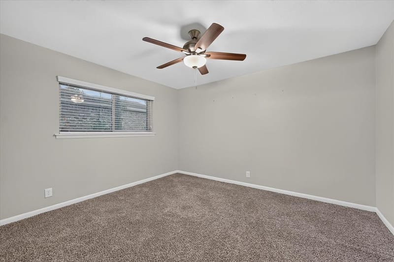 844 Woodcrest Drive, Hurst TX 76053 - Photo 17