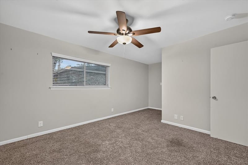844 Woodcrest Drive, Hurst TX 76053 - Photo 24