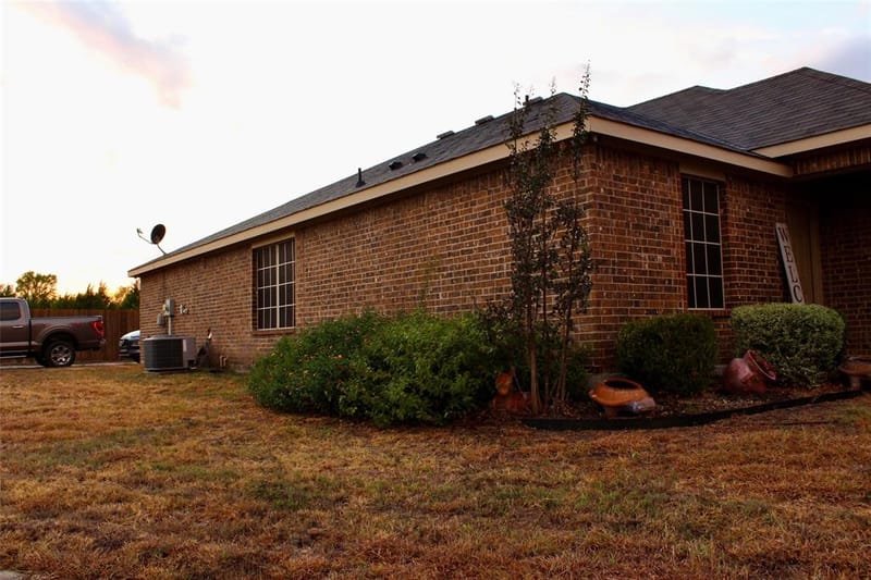 1699 Eagle River Trail, Lancaster TX 75146 - Photo 31