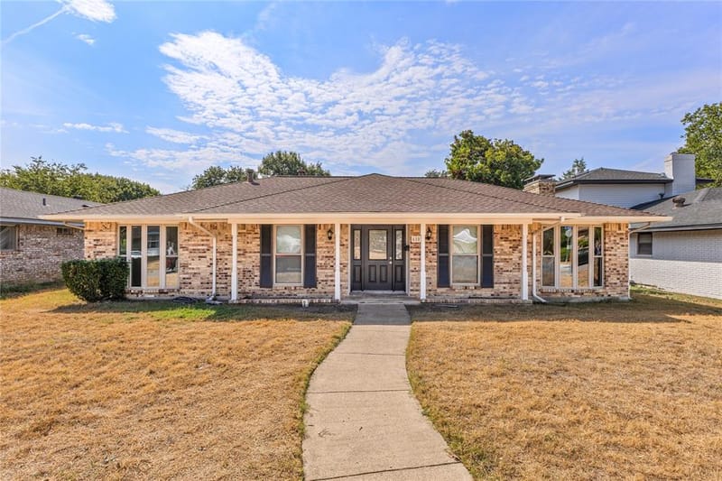 610 Flamingo Way, Duncanville TX 75116 - Photo 2