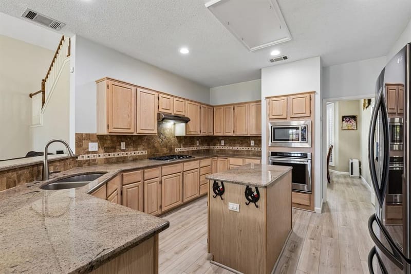 27 Monterey Drive, Trophy Club TX 76262 - Photo 13