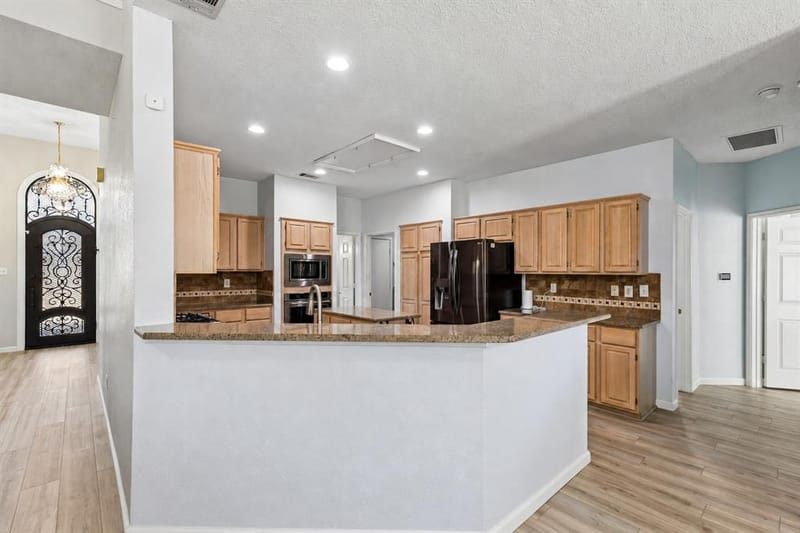 27 Monterey Drive, Trophy Club TX 76262 - Photo 14