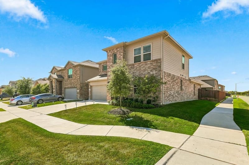 15545 Canford Terrace, Fort Worth TX 76247 - Photo 2