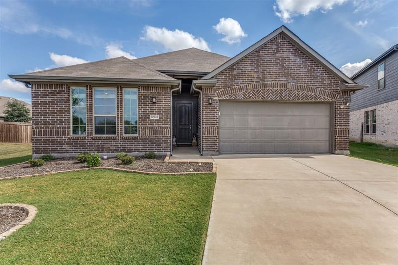 10928 Phelps Way, Fort Worth TX 76244 - Photo 6
