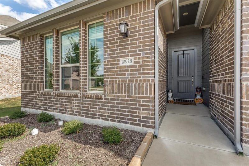 10928 Phelps Way, Fort Worth TX 76244 - Photo 7