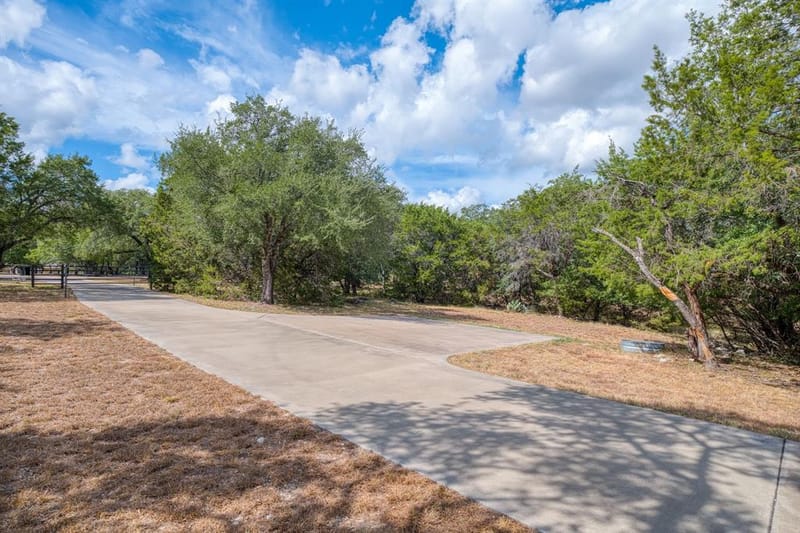 400 Hali Brooke Drive, China Spring TX 76633 - Photo 22