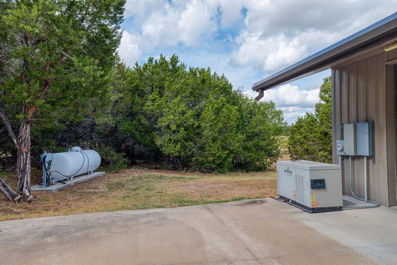 400 Hali Brooke Drive, China Spring TX 76633 - Photo 20