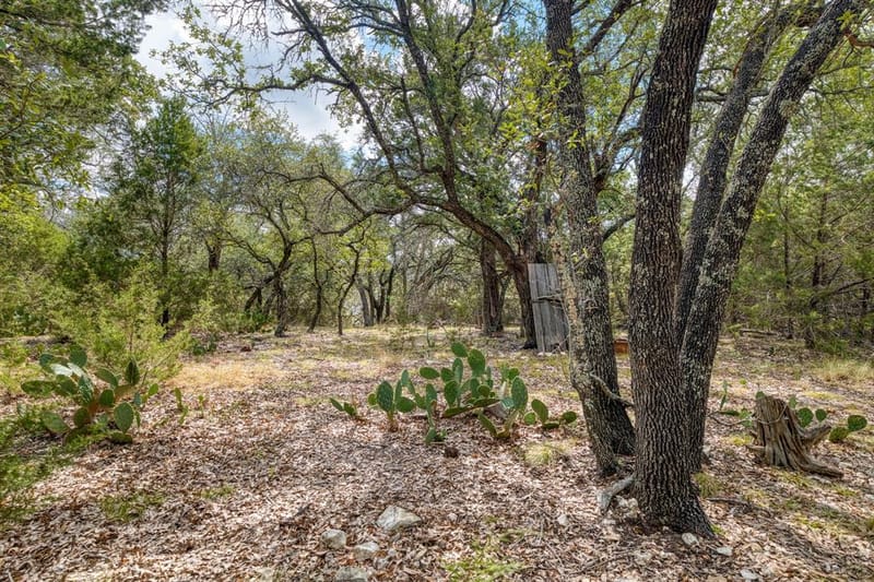 400 Hali Brooke Drive, China Spring TX 76633 - Photo 14