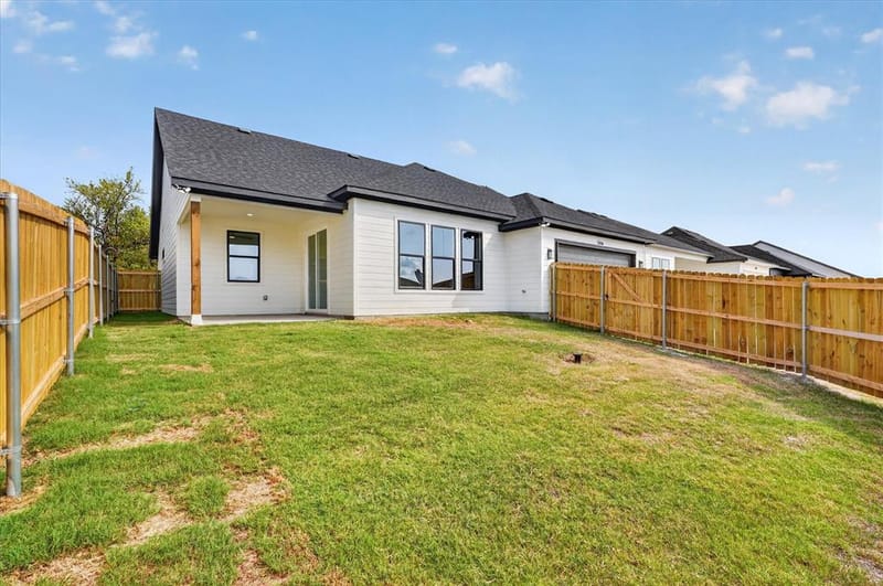 1656 W Wintergreen Road, Lancaster TX 75134 - Photo 29