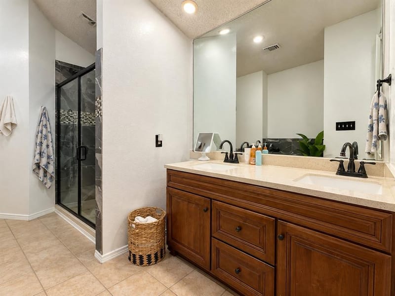 1318 Jasmine Drive, Lewisville TX 75077 - Photo 16