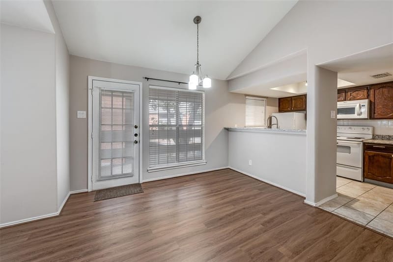 256 Jefferson Parkway, Fort Worth TX 76107 - Photo 6
