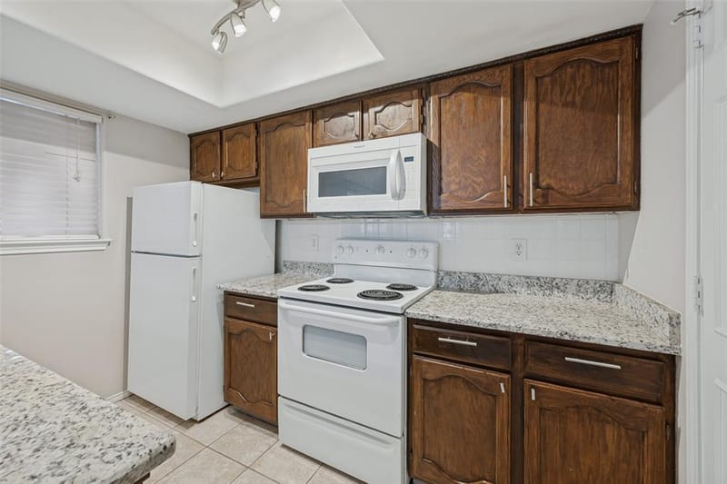 256 Jefferson Parkway, Fort Worth TX 76107 - Photo 7