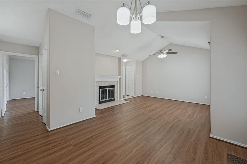 256 Jefferson Parkway, Fort Worth TX 76107 - Photo 3