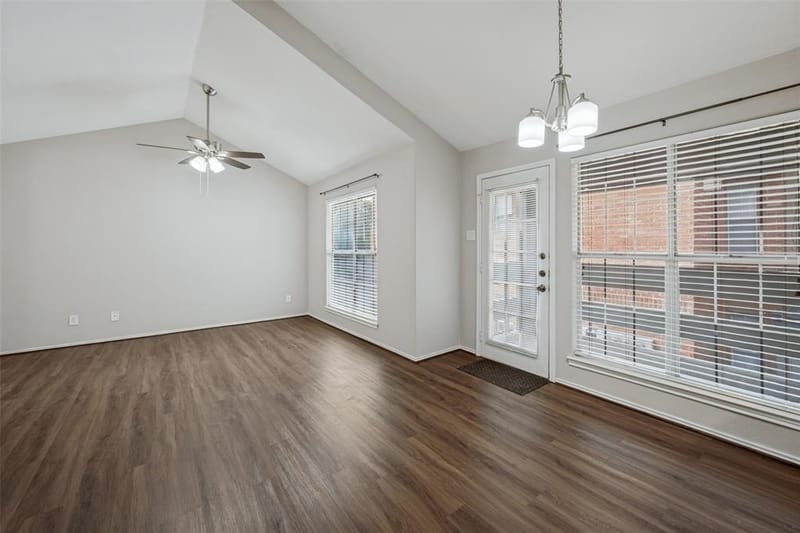 256 Jefferson Parkway, Fort Worth TX 76107 - Photo 4